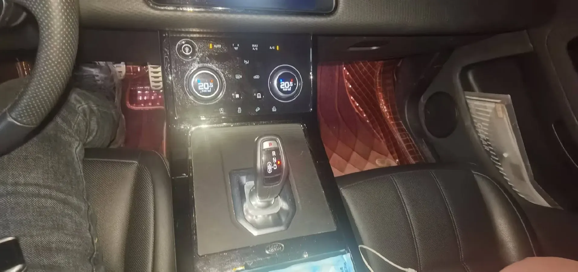 2020 Land Rover Range Rover Evoque 2.0T 249HP L4 9AT,autocango,china used car exporter,china ev exporter,chinese used car exporter,chinese used ev exporter