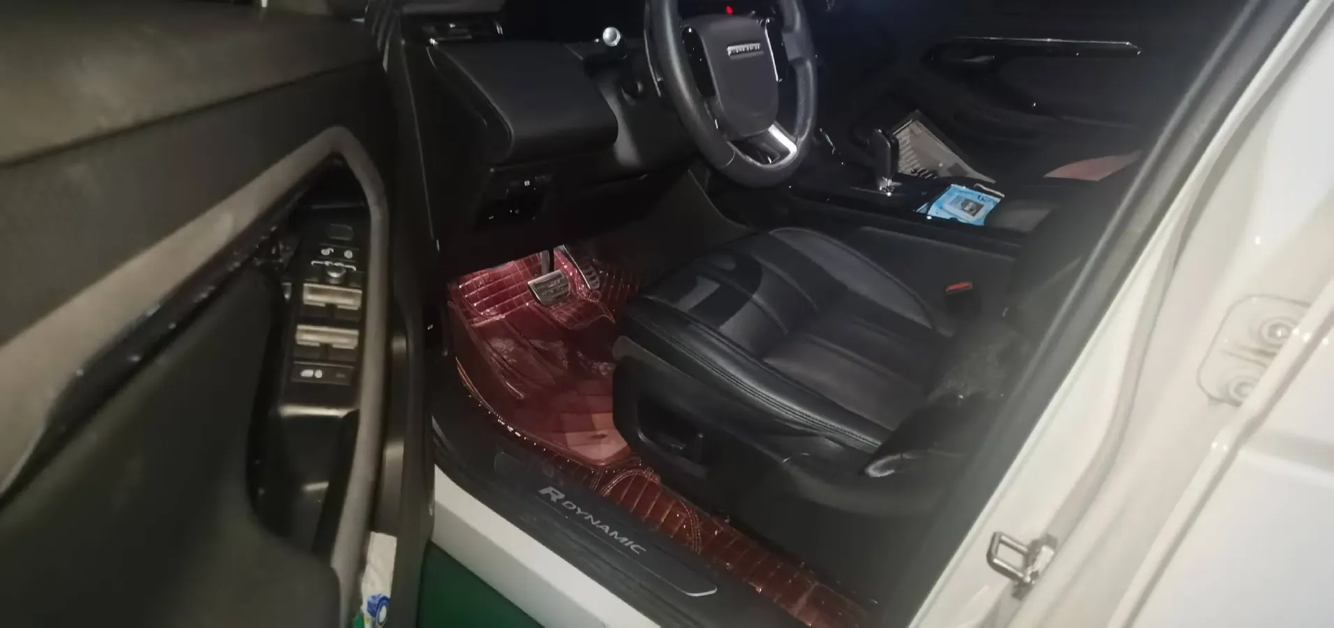 2020 Land Rover Range Rover Evoque 2.0T 249HP L4 9AT,autocango,china used car exporter,china ev exporter,chinese used car exporter,chinese used ev exporter