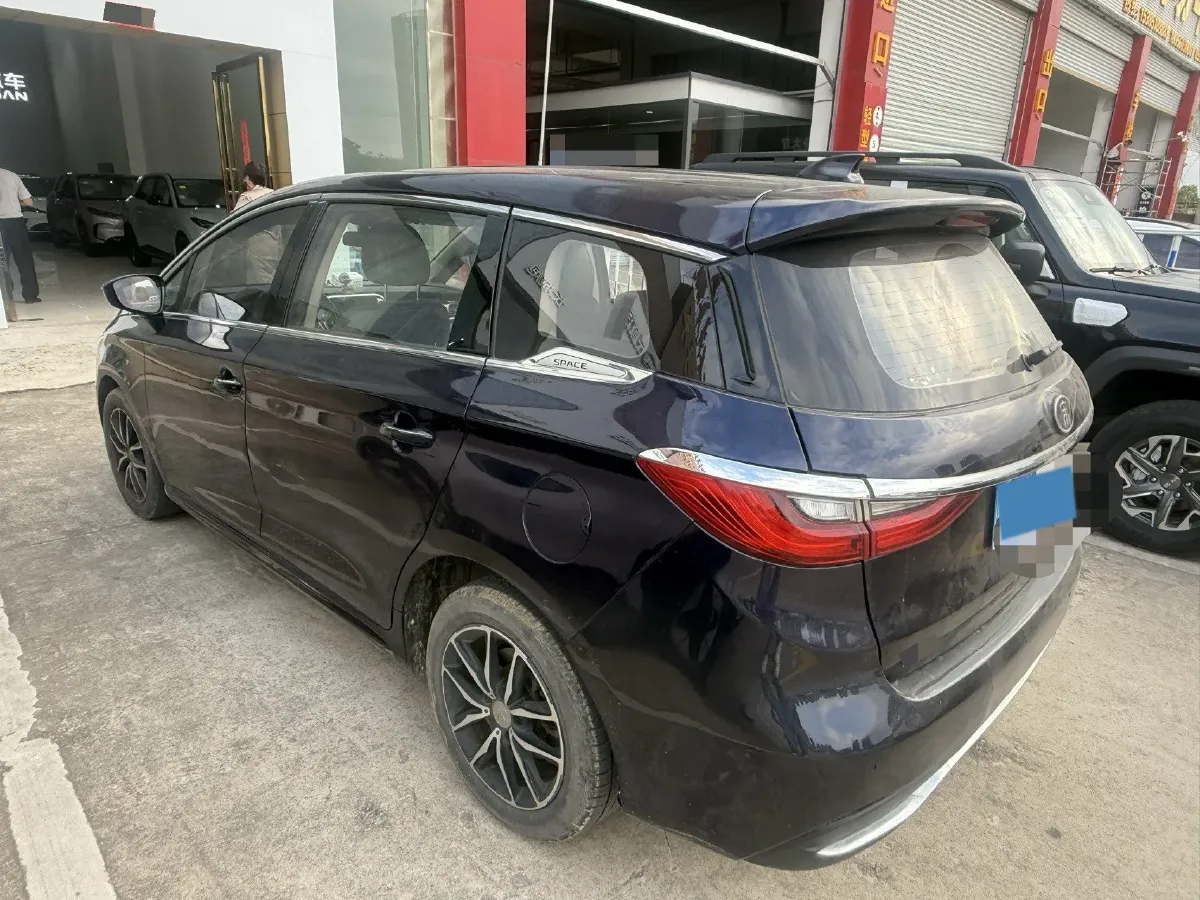 2017 BYD Song MAX 1.5T 154HP L4 6DCT,autocango,china used car exporter,china ev exporter,chinese used car exporter,chinese used ev exporter