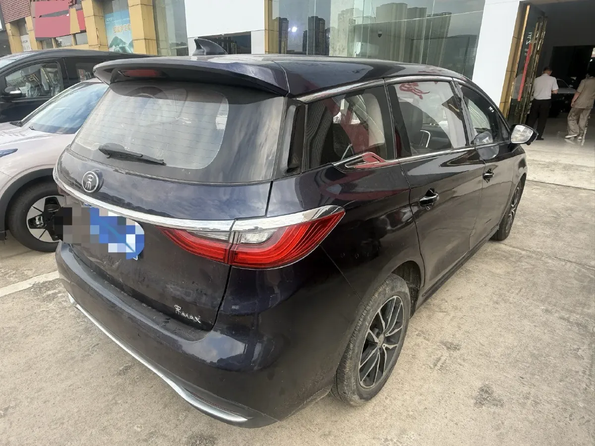 2017 BYD Song MAX 1.5T 154HP L4 6DCT,autocango,china used car exporter,china ev exporter,chinese used car exporter,chinese used ev exporter
