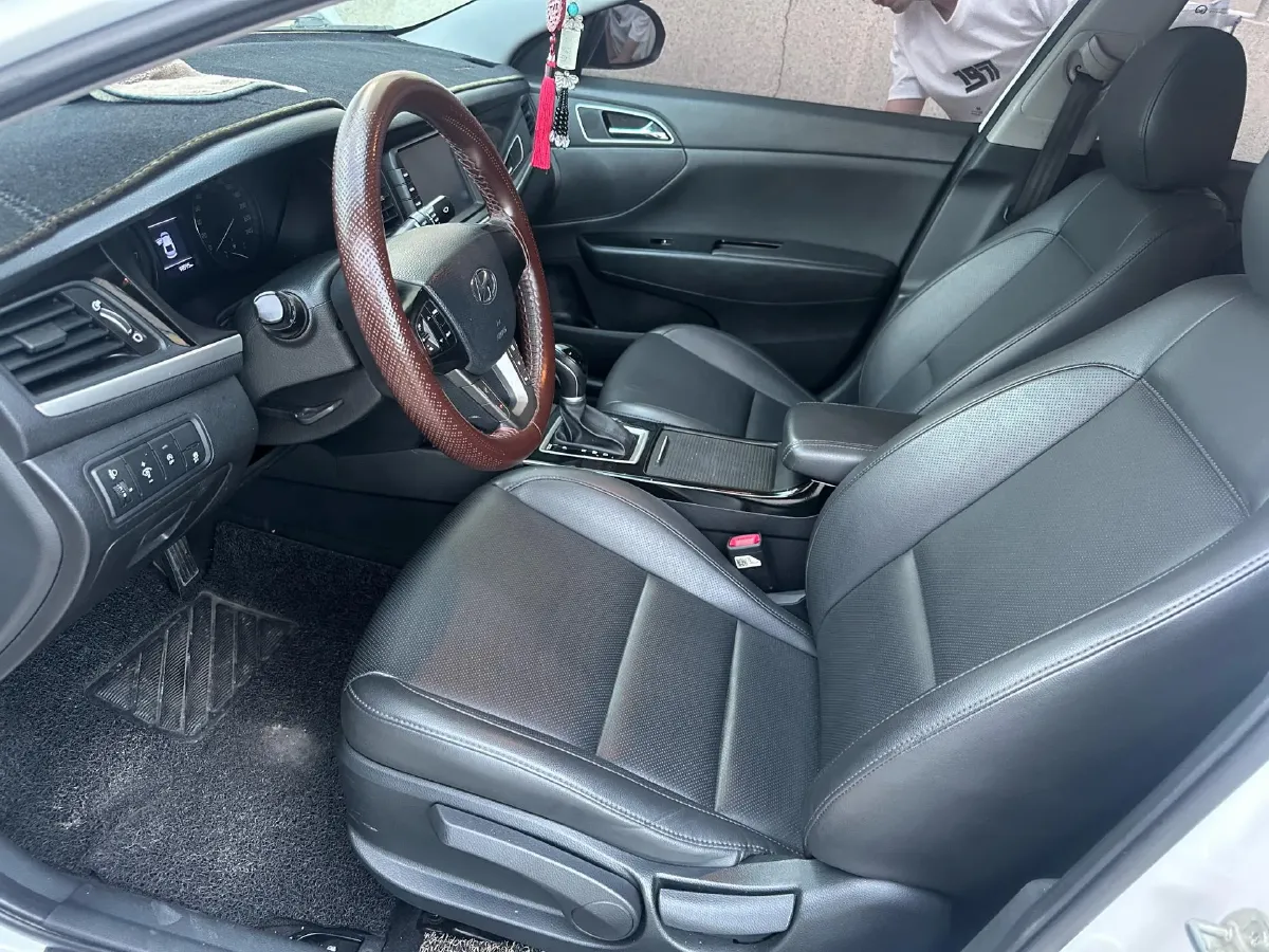 2017 Hyundai Mistra 1.8L 143HP L4 6AT,autocango,china used car exporter,china ev exporter,chinese used car exporter,chinese used ev exporter