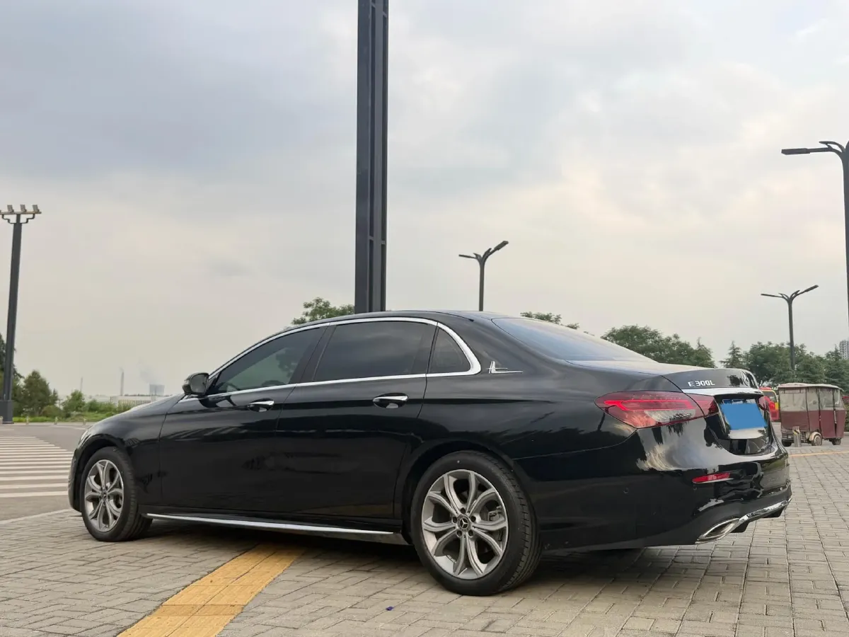2023 Mercedes-Benz E Class 2.0T 258HP L4 9AT,autocango,china used car exporter,china ev exporter,chinese used car exporter,chinese used ev exporter
