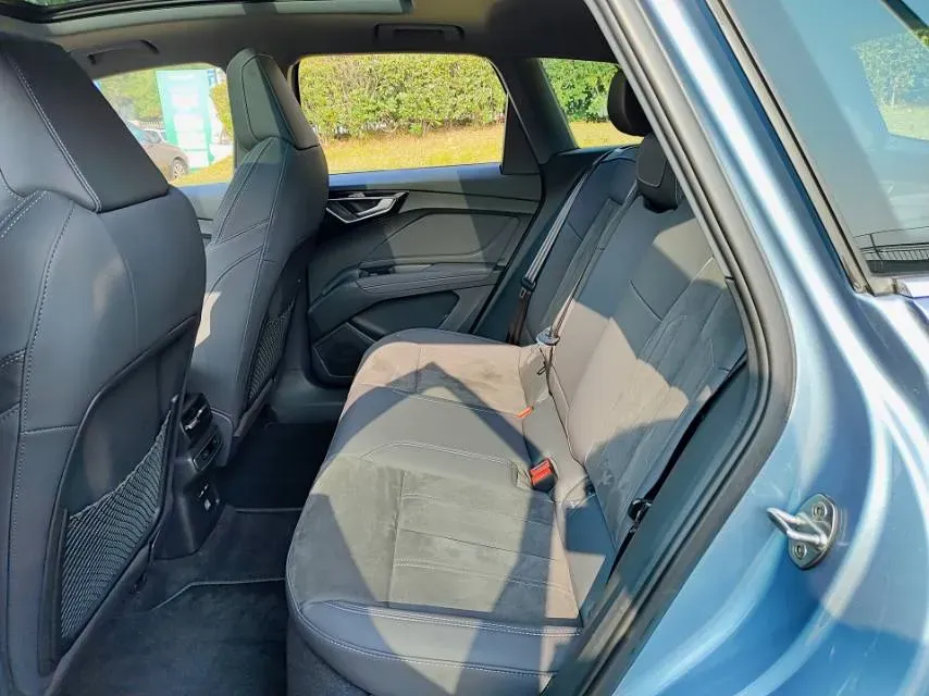 2022 Audi Q4 e-tron BEV 84.8KWH,autocango,china used car exporter,china ev exporter,chinese used car exporter,chinese used ev exporter