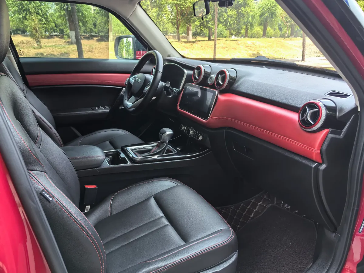 2021 Beijing BJ30 1.5T 156HP L4 6AT,autocango,china used car exporter,china ev exporter,chinese used car exporter,chinese used ev exporter