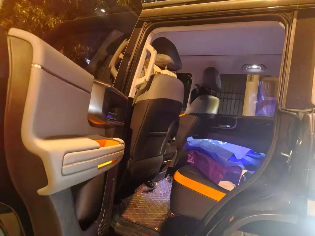 2025 Beijing BJ40 REEV REEV 188HP REEV 40.3KWH,autocango,china used car exporter,china ev exporter,chinese used car exporter,chinese used ev exporter
