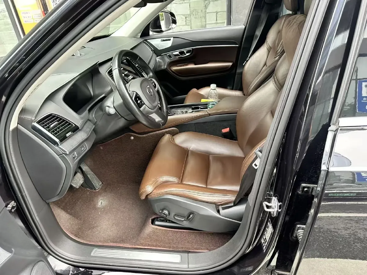 2020 Volvo XC90 2.0T 310HP L4 8AT,autocango,china used car exporter,china ev exporter,chinese used car exporter,chinese used ev exporter