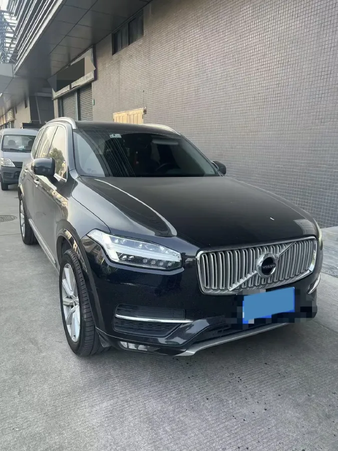 2020 Volvo XC90 2.0T 310HP L4 8AT,autocango,china used car exporter,china ev exporter,chinese used car exporter,chinese used ev exporter