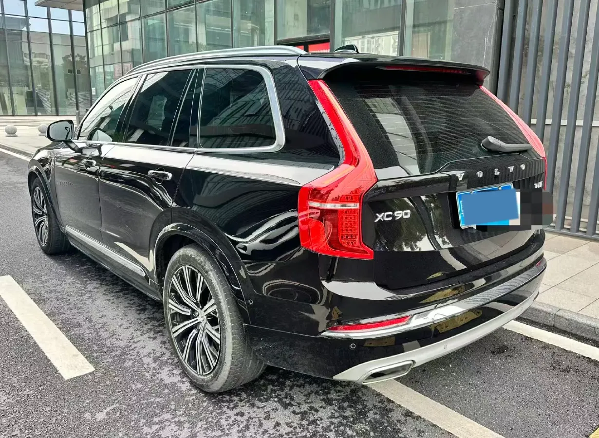 2020 Volvo XC90 2.0T 310HP L4 8AT,autocango,china used car exporter,china ev exporter,chinese used car exporter,chinese used ev exporter