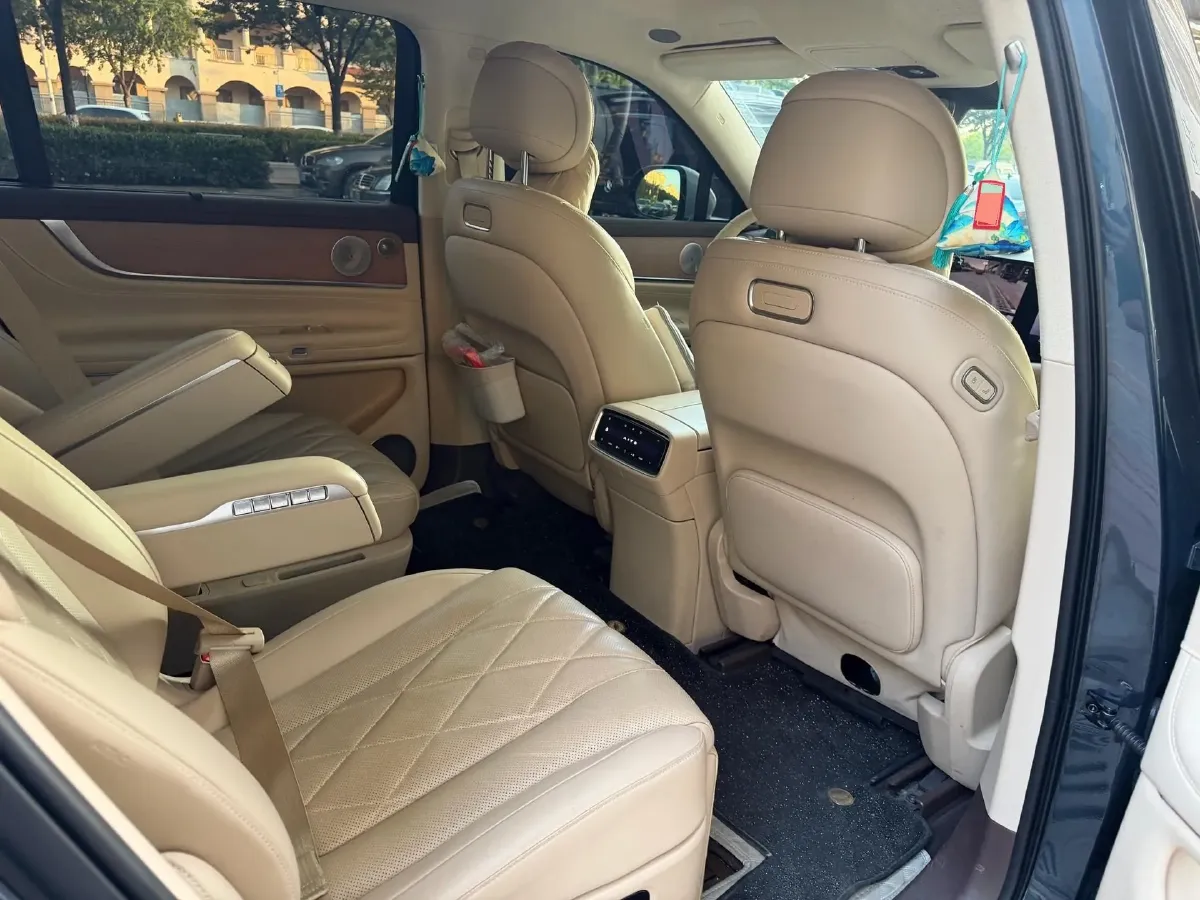 2024 AITO AITO M9 1.5T 152HP L4 REEV 42KWH,autocango,china used car exporter,china ev exporter,chinese used car exporter,chinese used ev exporter