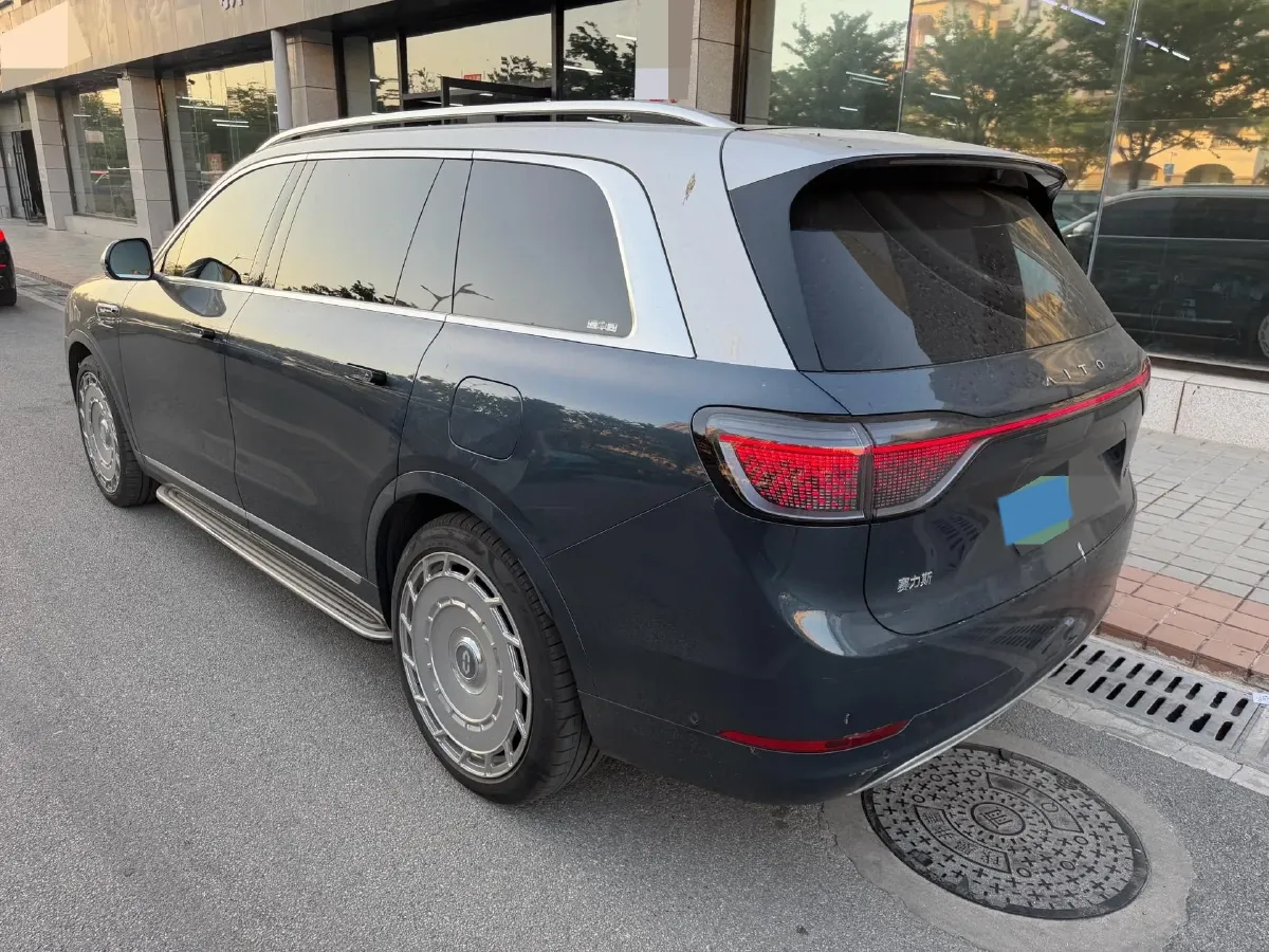 2024 AITO AITO M9 1.5T 152HP L4 REEV 42KWH,autocango,china used car exporter,china ev exporter,chinese used car exporter,chinese used ev exporter