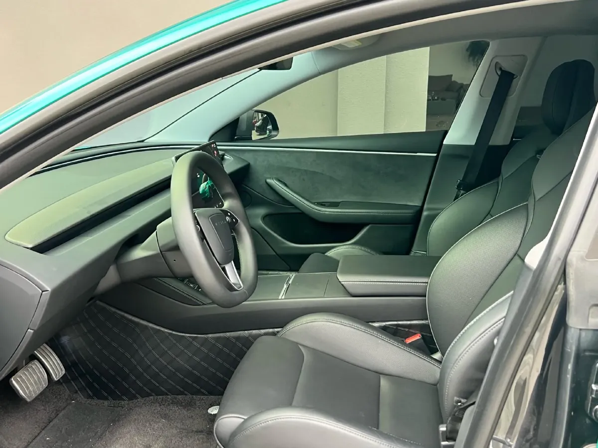 2024 Audi Q3 2.0T 220HP L4 7DCT,autocango,china used car exporter,china ev exporter,chinese used car exporter,chinese used ev exporter