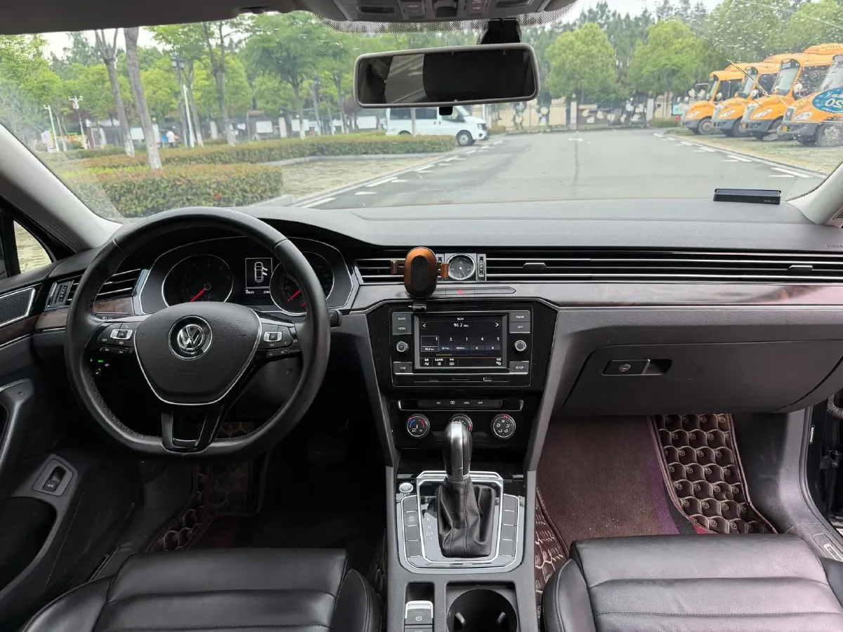 2019 Chevrolet Malibu XL 2.0T 241HP L4 9AT,autocango,china used car exporter,china ev exporter,chinese used car exporter,chinese used ev exporter