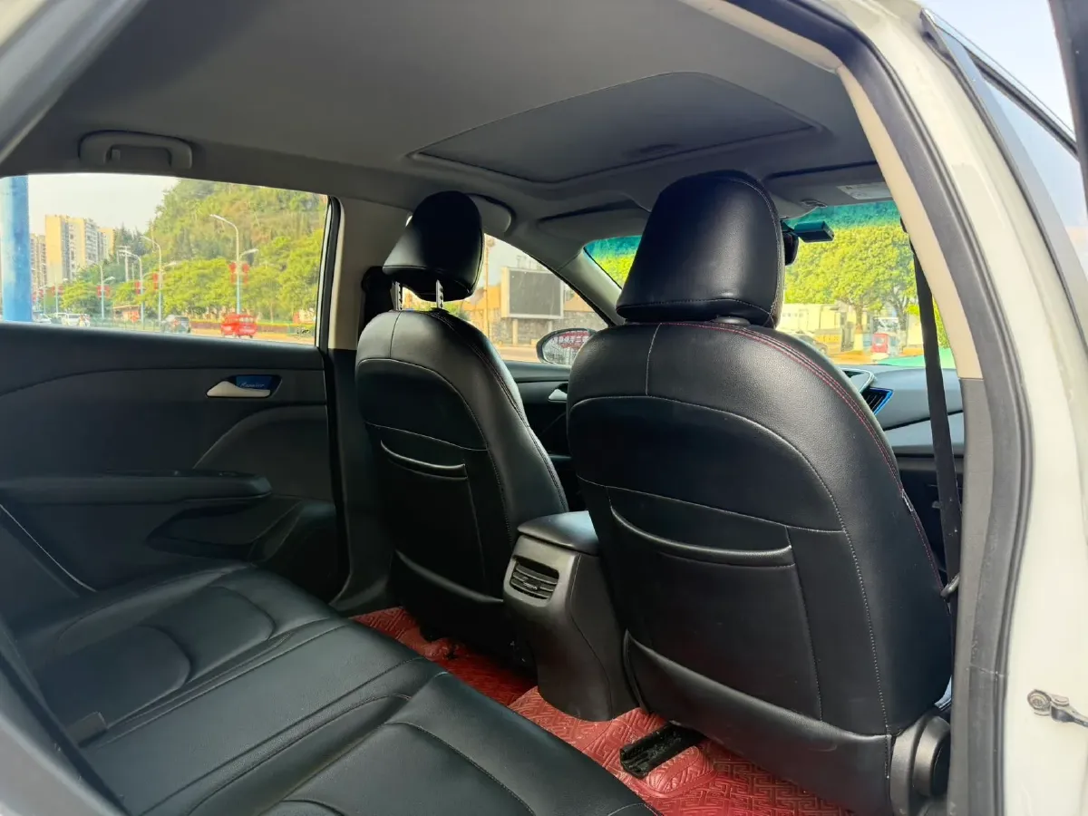 2019 Chevrolet Monza 1.0T 125HP L3 6DCT,autocango,china used car exporter,china ev exporter,chinese used car exporter,chinese used ev exporter