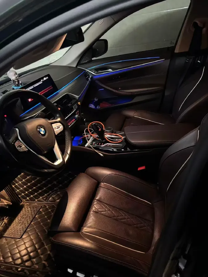2020 BMW 5 Series 2.0T 252HP L4 8AT,autocango,china used car exporter,china ev exporter,chinese used car exporter,chinese used ev exporter