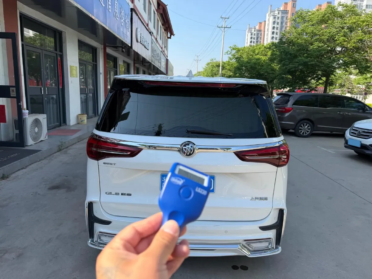 2020 Buick GL8 2.0T 237HP L4 9AT,autocango,china used car exporter,china ev exporter,chinese used car exporter,chinese used ev exporter