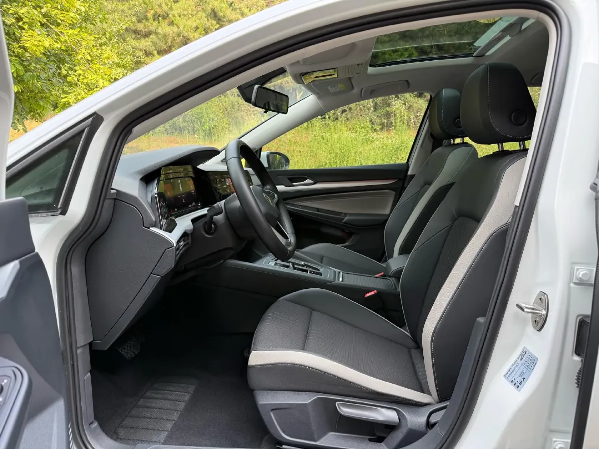 2021 Volkswagen Golf 1.4T 150HP L4 7DCT,autocango,china used car exporter,china ev exporter,chinese used car exporter,chinese used ev exporter
