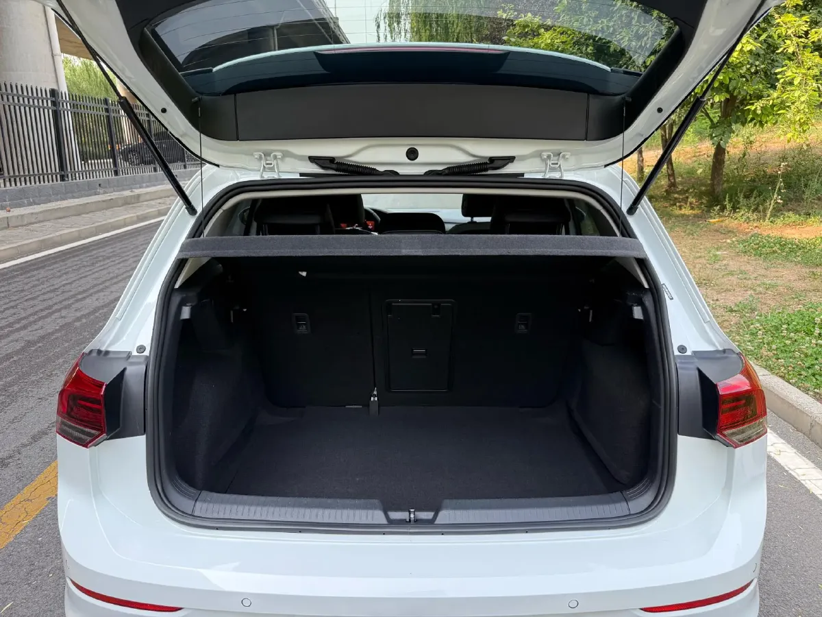 2021 Volkswagen Golf 1.4T 150HP L4 7DCT,autocango,china used car exporter,china ev exporter,chinese used car exporter,chinese used ev exporter