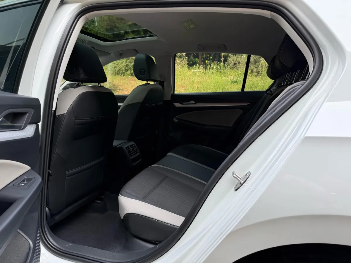 2021 Volkswagen Golf 1.4T 150HP L4 7DCT,autocango,china used car exporter,china ev exporter,chinese used car exporter,chinese used ev exporter
