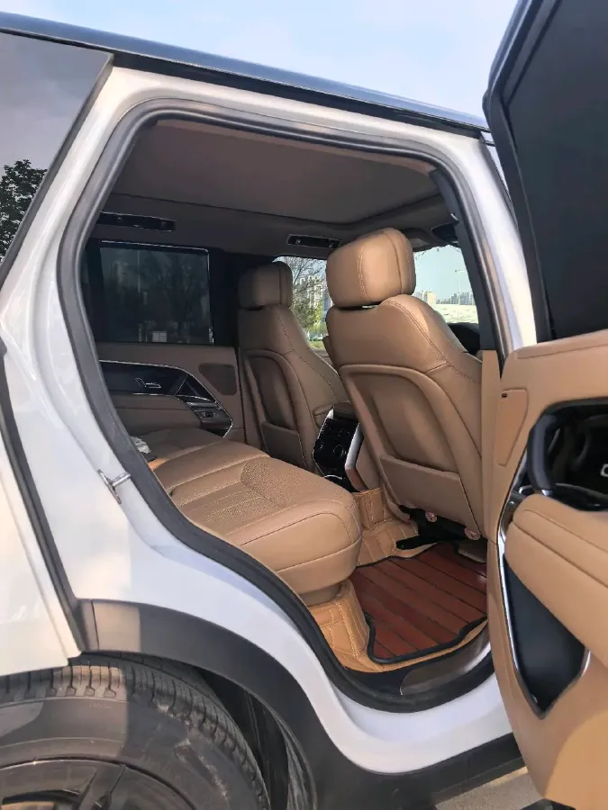 2023 Land Rover Range Rover 3.0T 400HP L6 8AT,autocango,china used car exporter,china ev exporter,chinese used car exporter,chinese used ev exporter