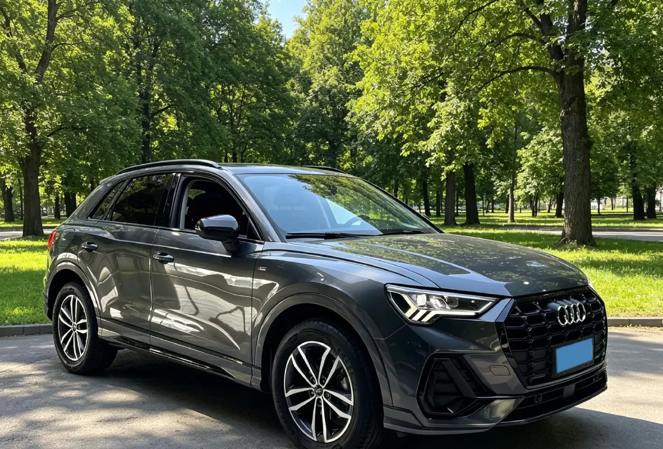 2022 Audi Q3 1.4T 150HP L4 7DCT,autocango,china used car exporter,china ev exporter,chinese used car exporter,chinese used ev exporter