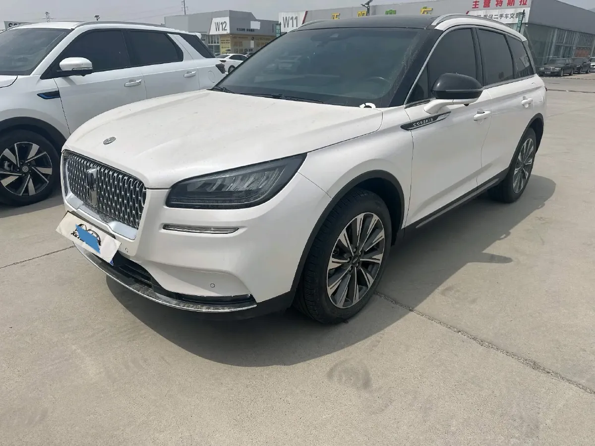 2022 Lincoln Corsair 2.0T 245HP L4 8AT,autocango,china used car exporter,china ev exporter,chinese used car exporter,chinese used ev exporter