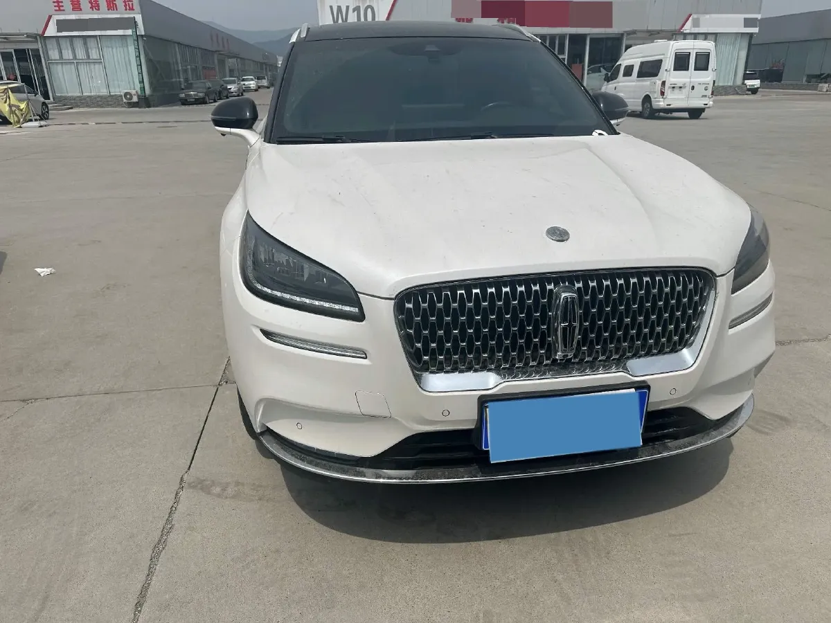 2022 Lincoln Corsair 2.0T 245HP L4 8AT,autocango,china used car exporter,china ev exporter,chinese used car exporter,chinese used ev exporter