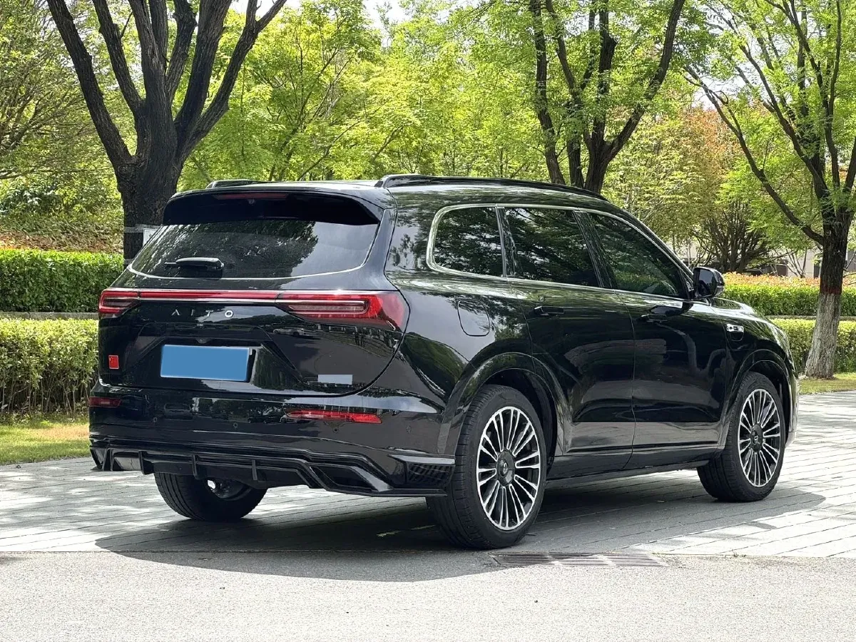 2024 AITO AITO M7 1.5T 152HP L4 REEV 42KWH,autocango,china used car exporter,china ev exporter,chinese used car exporter,chinese used ev exporter