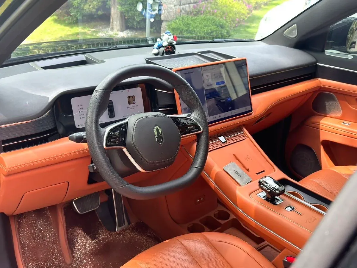 2024 AITO AITO M7 1.5T 152HP L4 REEV 42KWH,autocango,china used car exporter,china ev exporter,chinese used car exporter,chinese used ev exporter