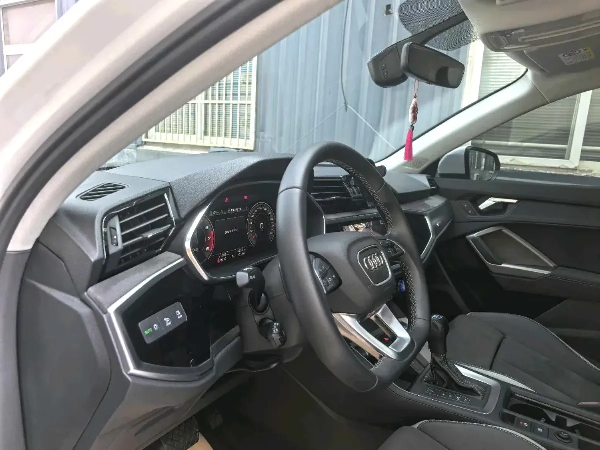 2023 Audi Q3 1.4T 150HP L4 7DCT,autocango,china used car exporter,china ev exporter,chinese used car exporter,chinese used ev exporter