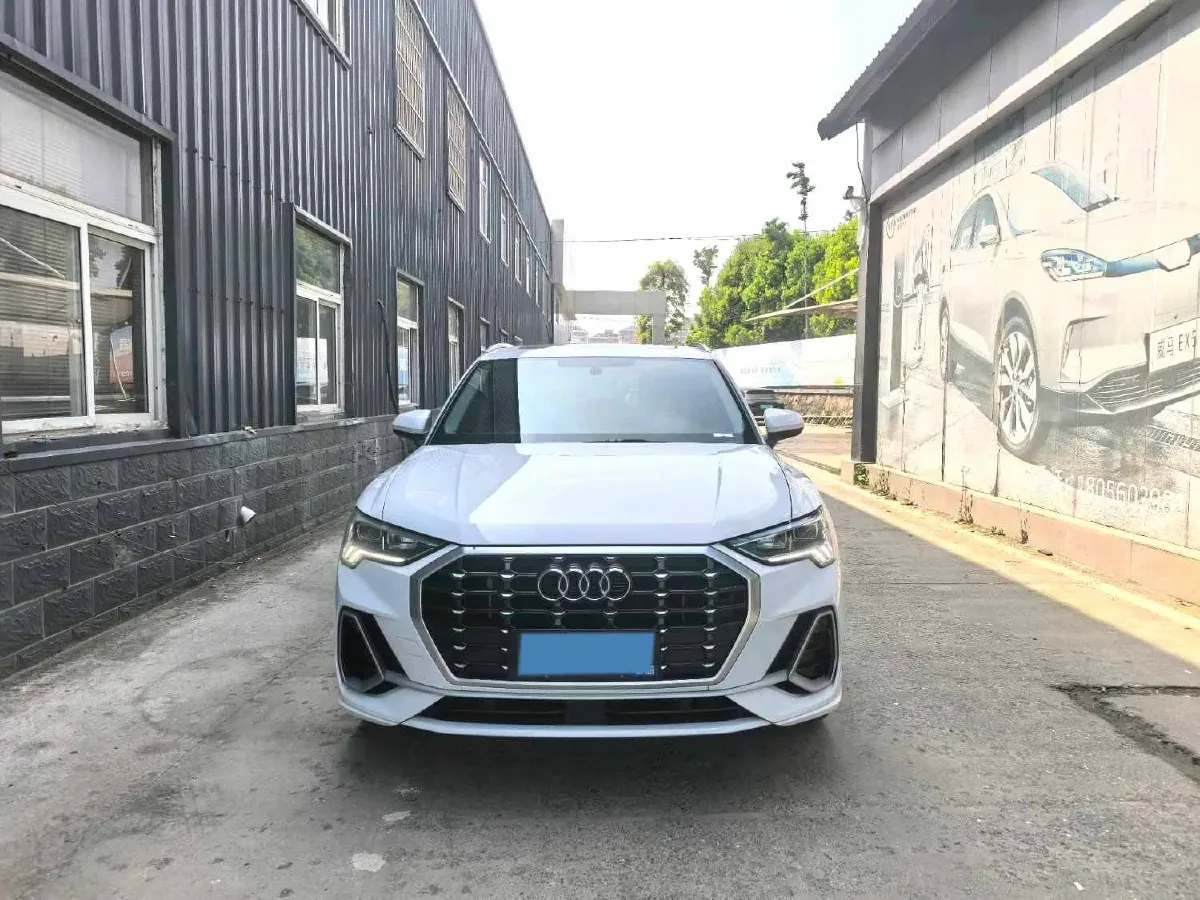 2023 Audi Q3 1.4T 150HP L4 7DCT,autocango,china used car exporter,china ev exporter,chinese used car exporter,chinese used ev exporter