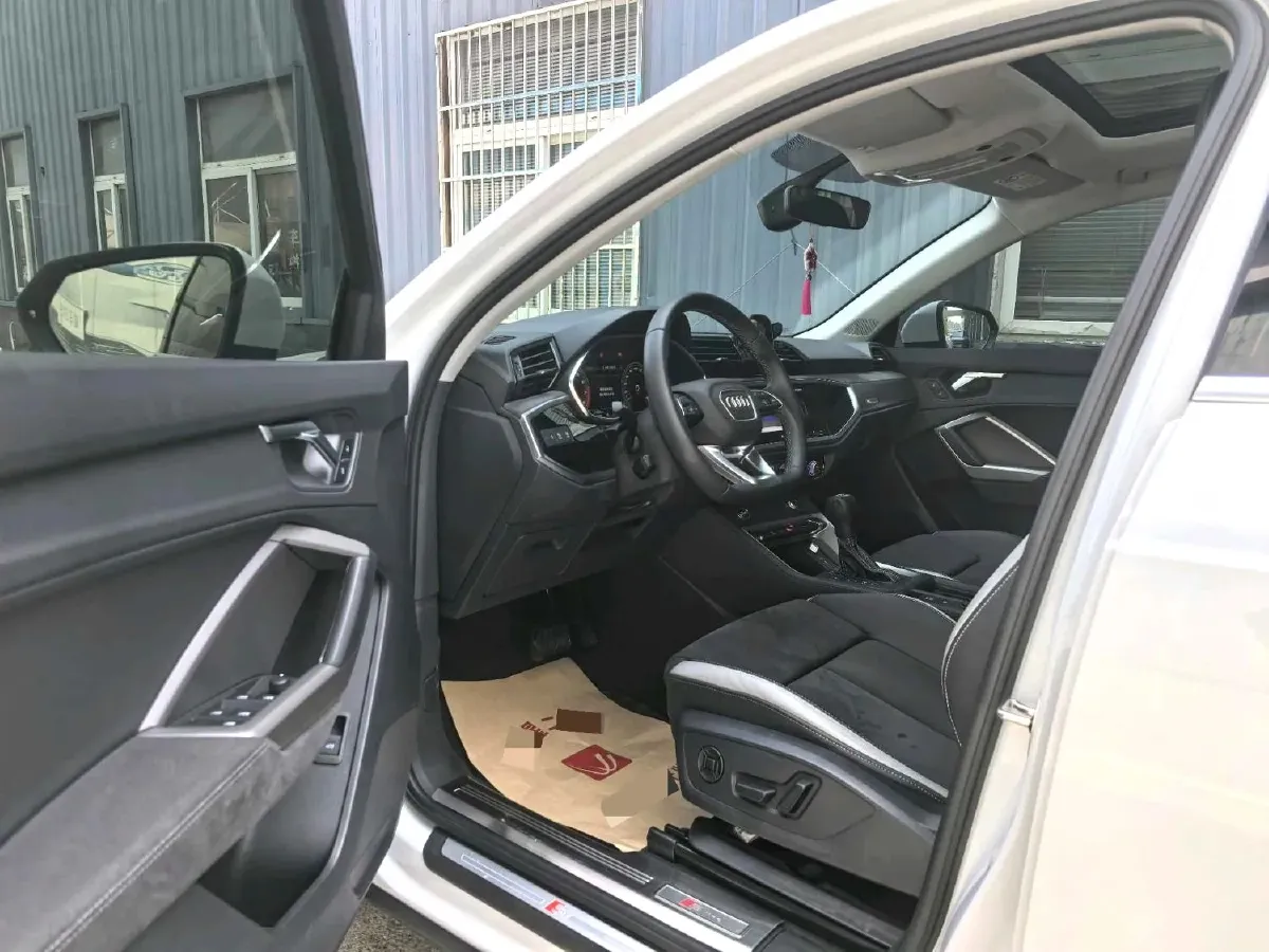 2023 Audi Q3 1.4T 150HP L4 7DCT,autocango,china used car exporter,china ev exporter,chinese used car exporter,chinese used ev exporter