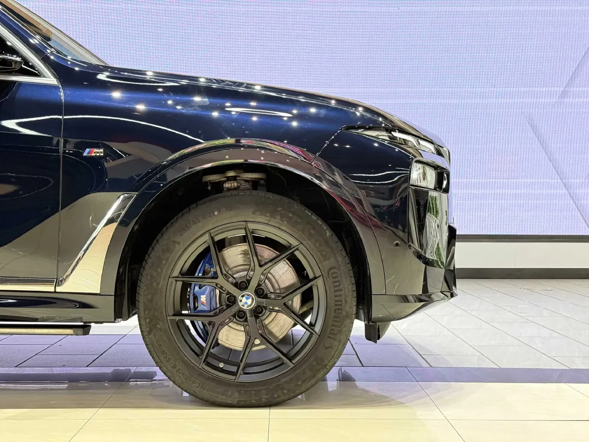 2024 BMW X7 3.0T 381HP L6 8AT,autocango,china used car exporter,china ev exporter,chinese used car exporter,chinese used ev exporter