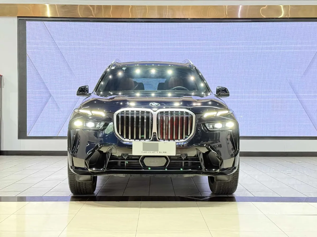 2024 BMW X7 3.0T 381HP L6 8AT,autocango,china used car exporter,china ev exporter,chinese used car exporter,chinese used ev exporter