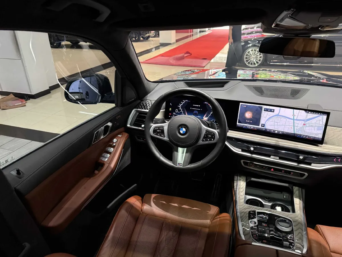 2024 BMW X7 3.0T 381HP L6 8AT,autocango,china used car exporter,china ev exporter,chinese used car exporter,chinese used ev exporter