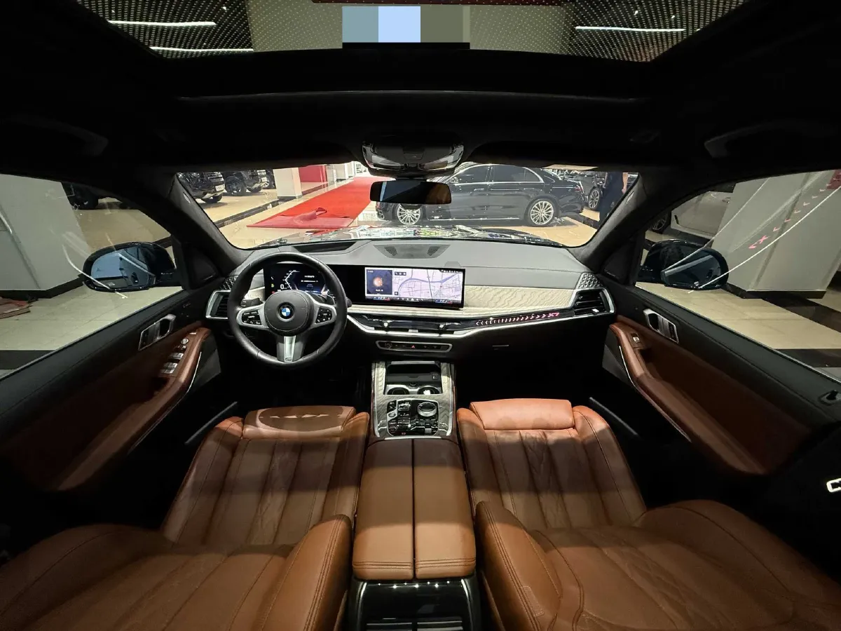 2024 BMW X7 3.0T 381HP L6 8AT,autocango,china used car exporter,china ev exporter,chinese used car exporter,chinese used ev exporter