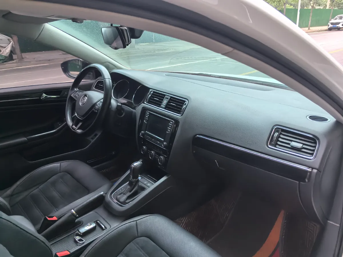 2018 Mazda CX-4 2.5L 192HP L4 6AT,autocango,china used car exporter,china ev exporter,chinese used car exporter,chinese used ev exporter