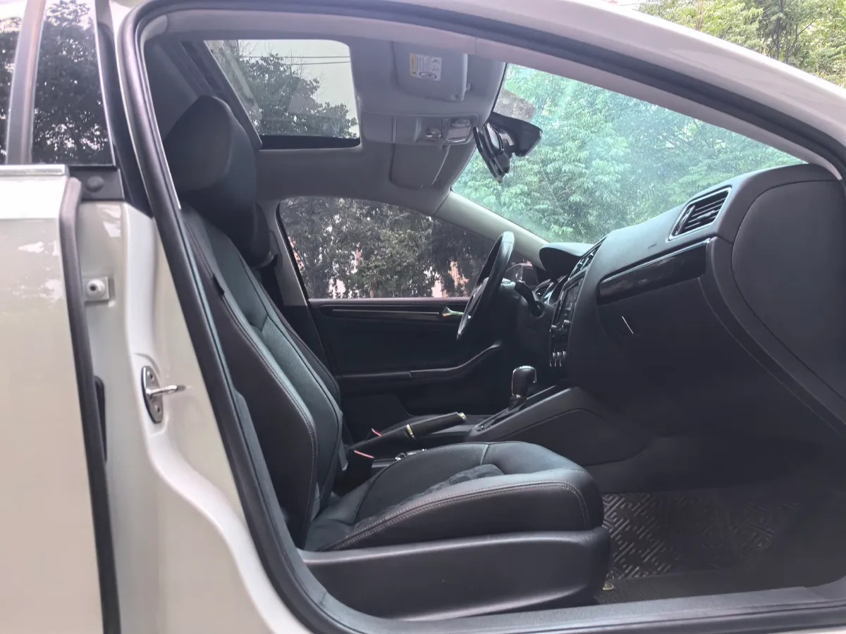 2018 Mazda CX-4 2.5L 192HP L4 6AT,autocango,china used car exporter,china ev exporter,chinese used car exporter,chinese used ev exporter