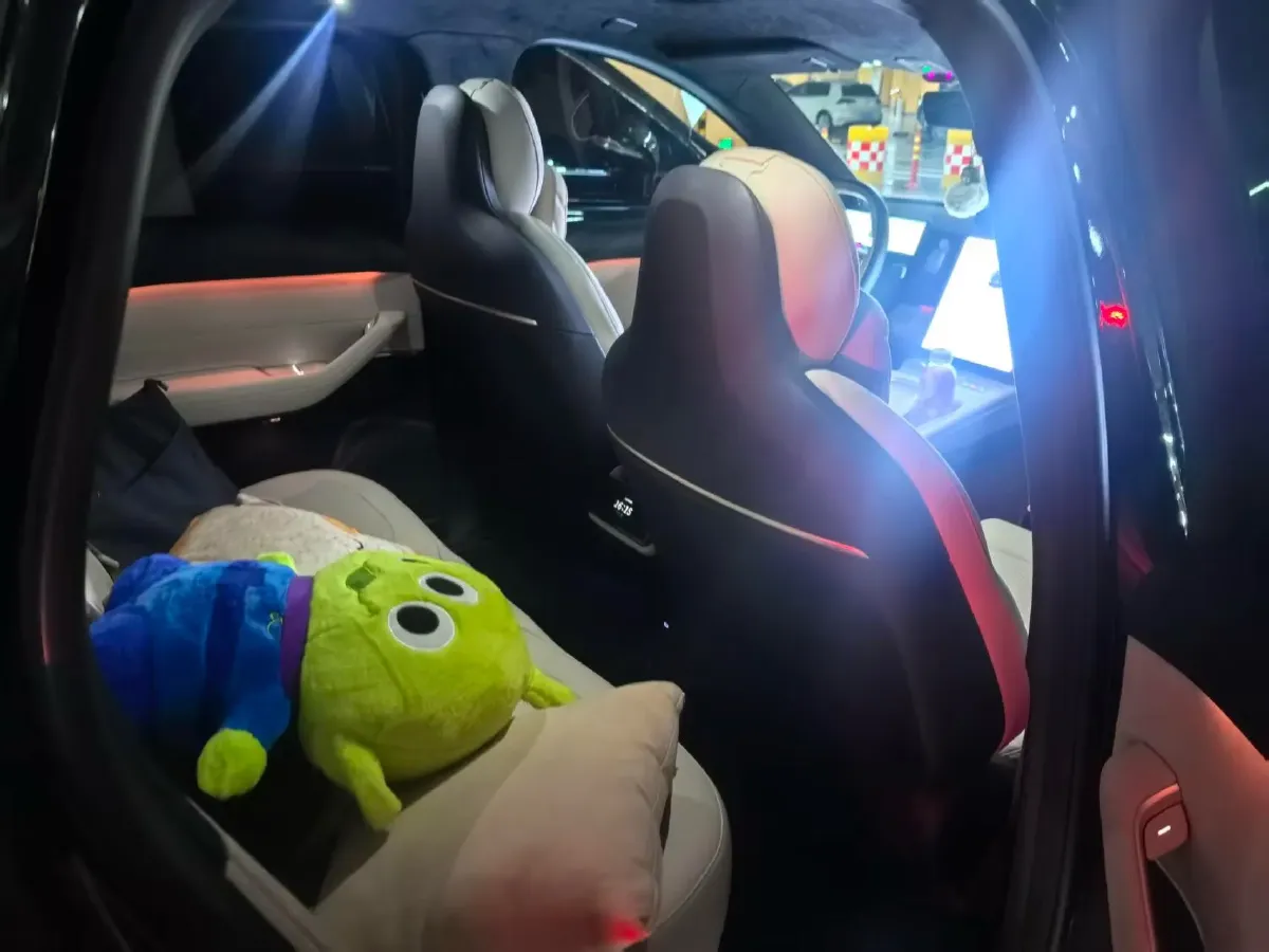 2023 NIO ES6 BEV 75KWH,autocango,china used car exporter,china ev exporter,chinese used car exporter,chinese used ev exporter