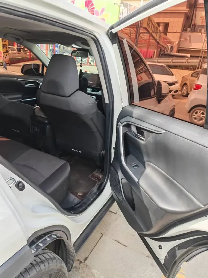 2020 Toyota RAV4 2.0L 171HP L4 CVT,autocango,china used car exporter,china ev exporter,chinese used car exporter,chinese used ev exporter