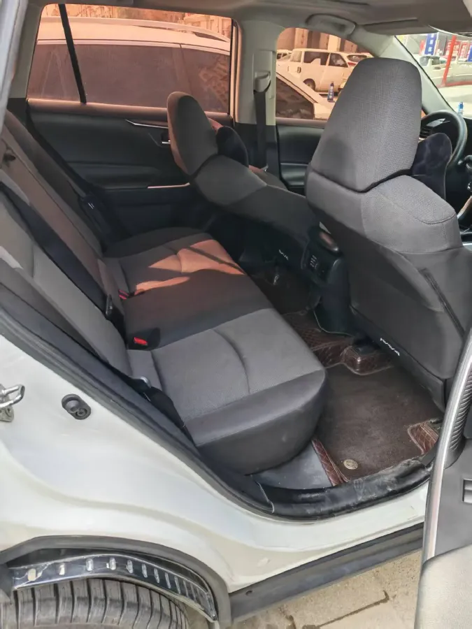 2020 Toyota RAV4 2.0L 171HP L4 CVT,autocango,china used car exporter,china ev exporter,chinese used car exporter,chinese used ev exporter