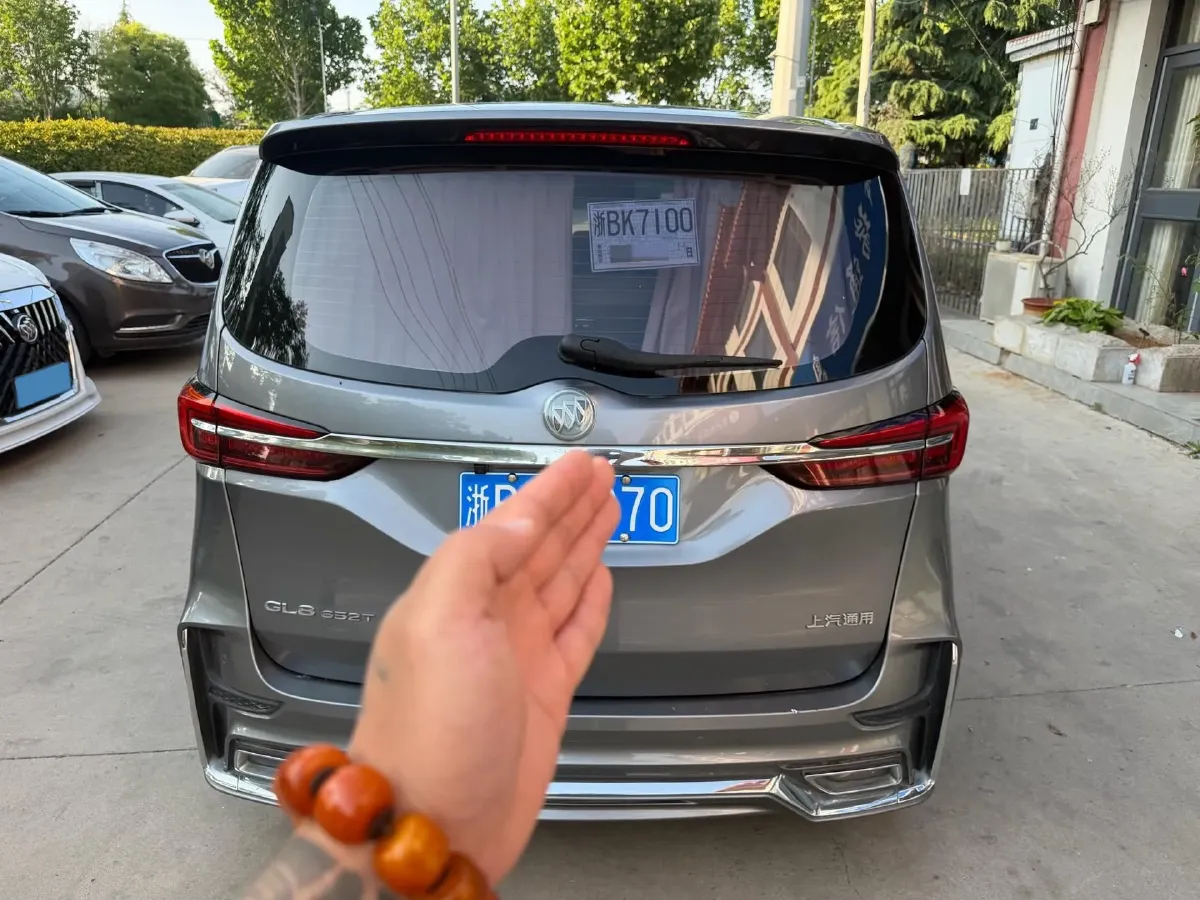 2021 Buick GL8 2.0T 237HP L4 9AT,autocango,china used car exporter,china ev exporter,chinese used car exporter,chinese used ev exporter