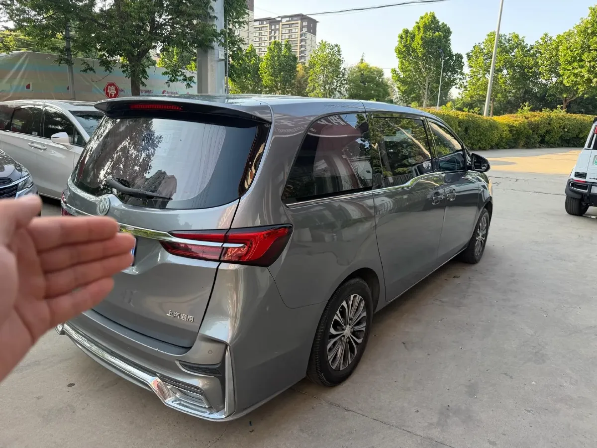 2021 Buick GL8 2.0T 237HP L4 9AT,autocango,china used car exporter,china ev exporter,chinese used car exporter,chinese used ev exporter