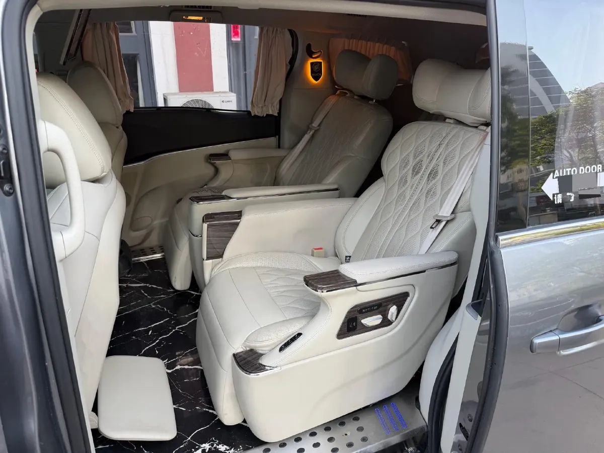 2021 Buick GL8 2.0T 237HP L4 9AT,autocango,china used car exporter,china ev exporter,chinese used car exporter,chinese used ev exporter