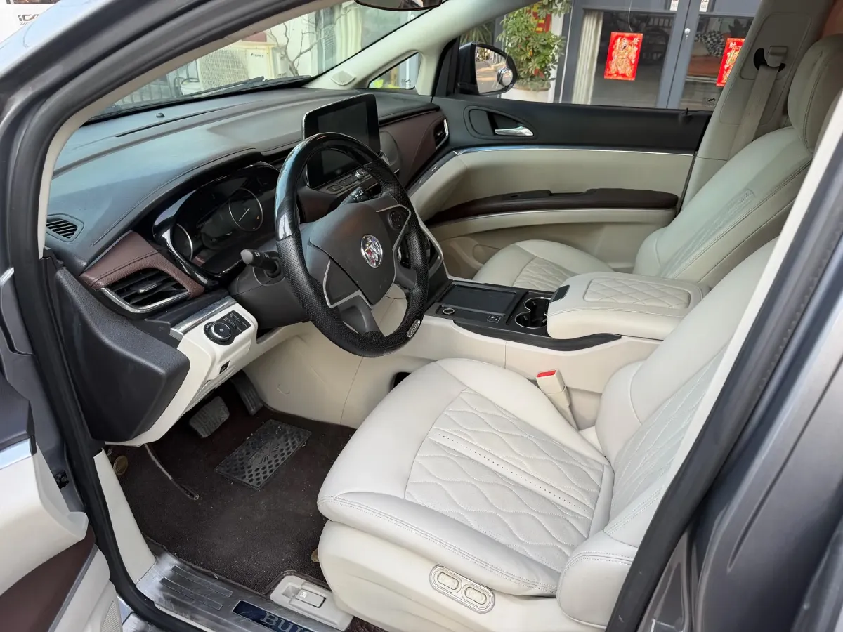 2021 Buick GL8 2.0T 237HP L4 9AT,autocango,china used car exporter,china ev exporter,chinese used car exporter,chinese used ev exporter