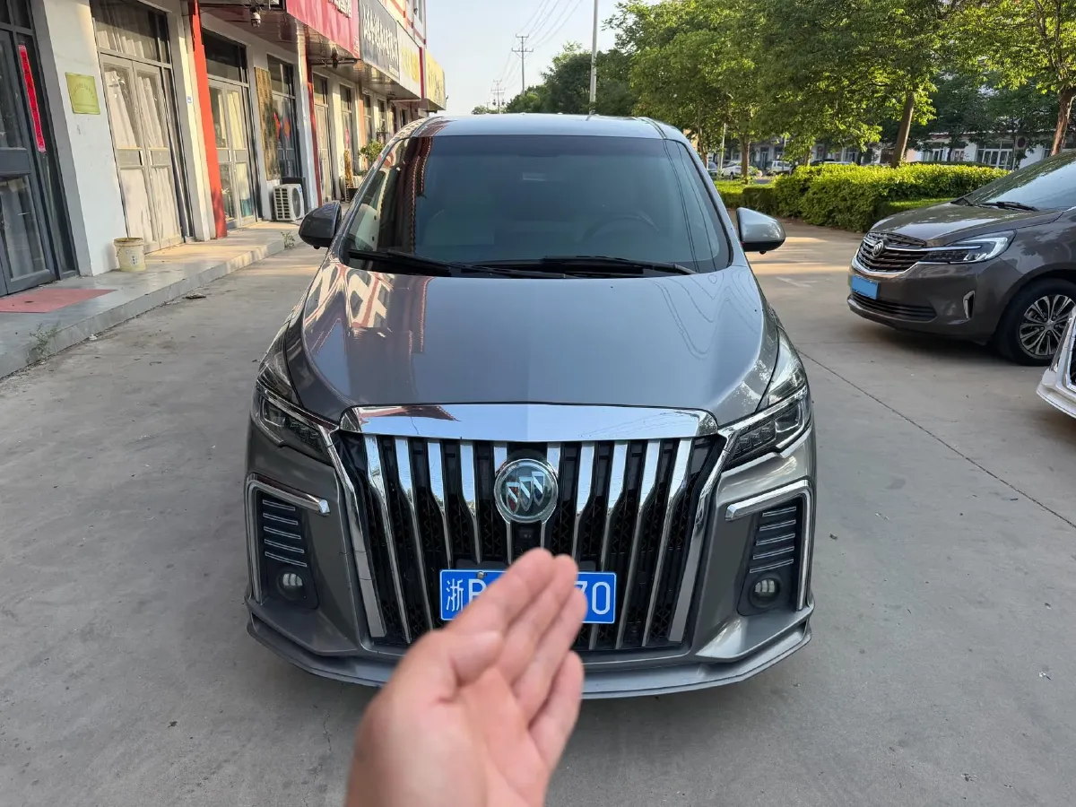 2021 Buick GL8 2.0T 237HP L4 9AT,autocango,china used car exporter,china ev exporter,chinese used car exporter,chinese used ev exporter