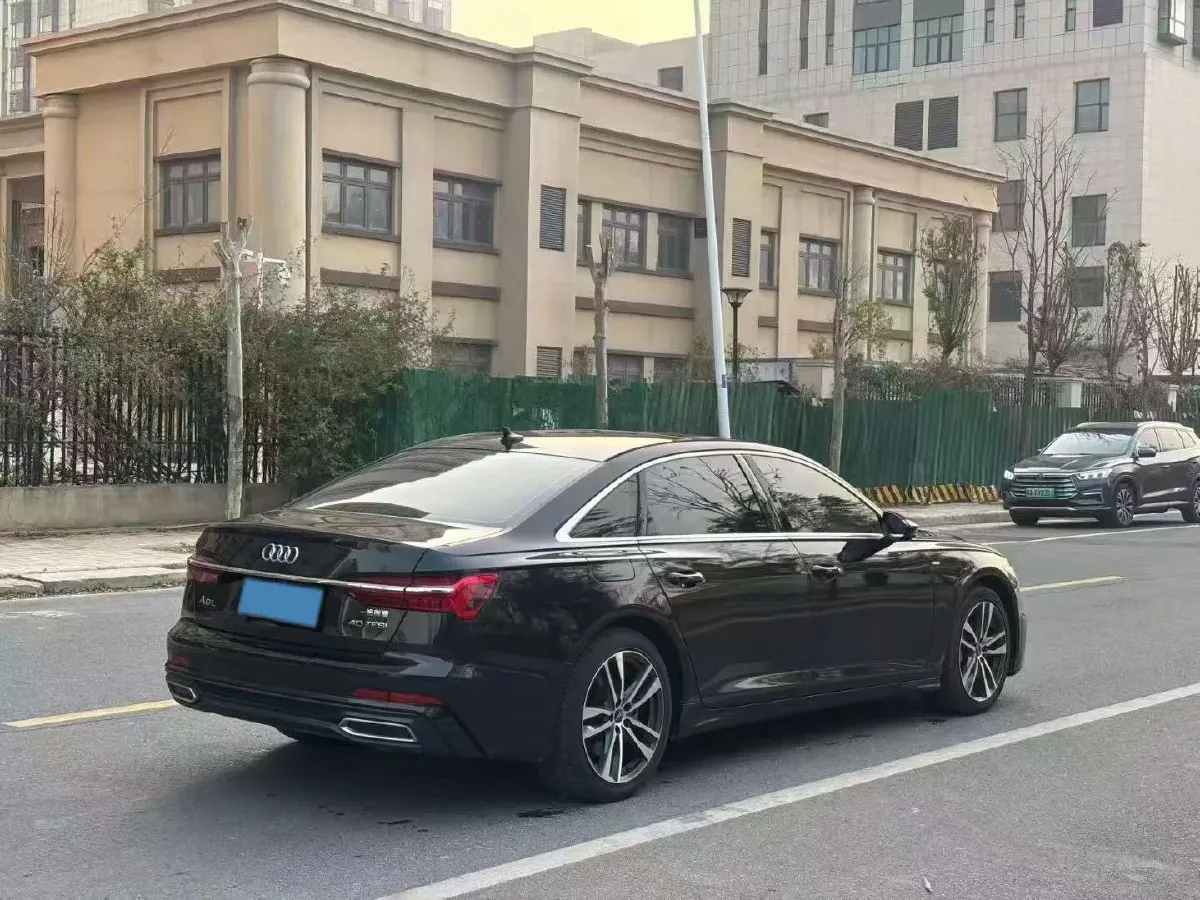 2022 Audi A6L 2.0T 190HP L4 7DCT,autocango,china used car exporter,china ev exporter,chinese used car exporter,chinese used ev exporter