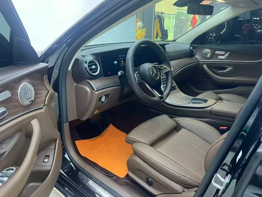 2022 Mercedes-Benz GLC Class 2.0T 258HP L4 9AT,autocango,china used car exporter,china ev exporter,chinese used car exporter,chinese used ev exporter