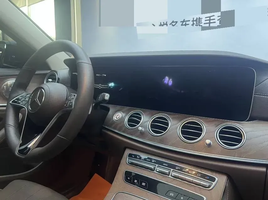 2022 Mercedes-Benz GLC Class 2.0T 258HP L4 9AT,autocango,china used car exporter,china ev exporter,chinese used car exporter,chinese used ev exporter