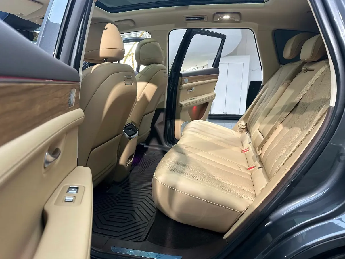2024 AITO AITO M7 1.5T 152HP L4 REEV 40KWH,autocango,china used car exporter,china ev exporter,chinese used car exporter,chinese used ev exporter
