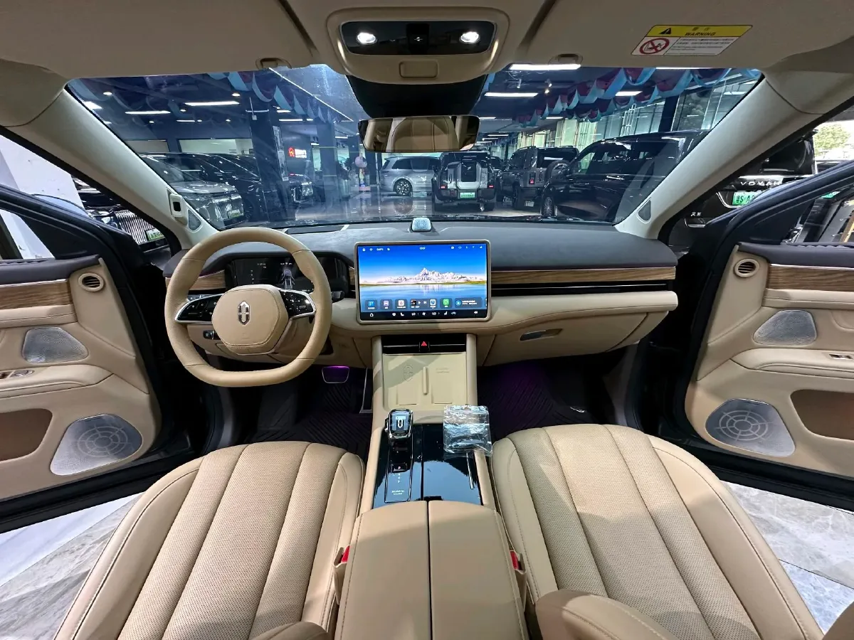 2024 AITO AITO M7 1.5T 152HP L4 REEV 40KWH,autocango,china used car exporter,china ev exporter,chinese used car exporter,chinese used ev exporter